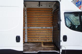 Iveco Daily 35S13 2.3 HPi L2H2 Hi-Matic Airco Navi Trekhaak 93KW picture 9