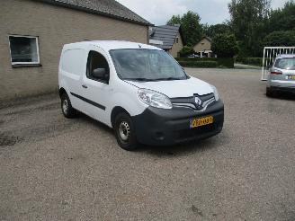 Unfallwagen Renault Kangoo 1.5 dCi Comfort 2019/6