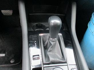 Mazda 3 2.0 SA-G Luxury Aut REST BPM 1600 EURO !!!!! picture 20