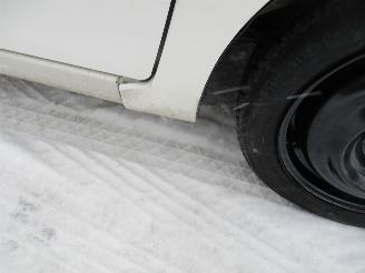 Peugeot 108 1.0  e-VTi Active picture 10