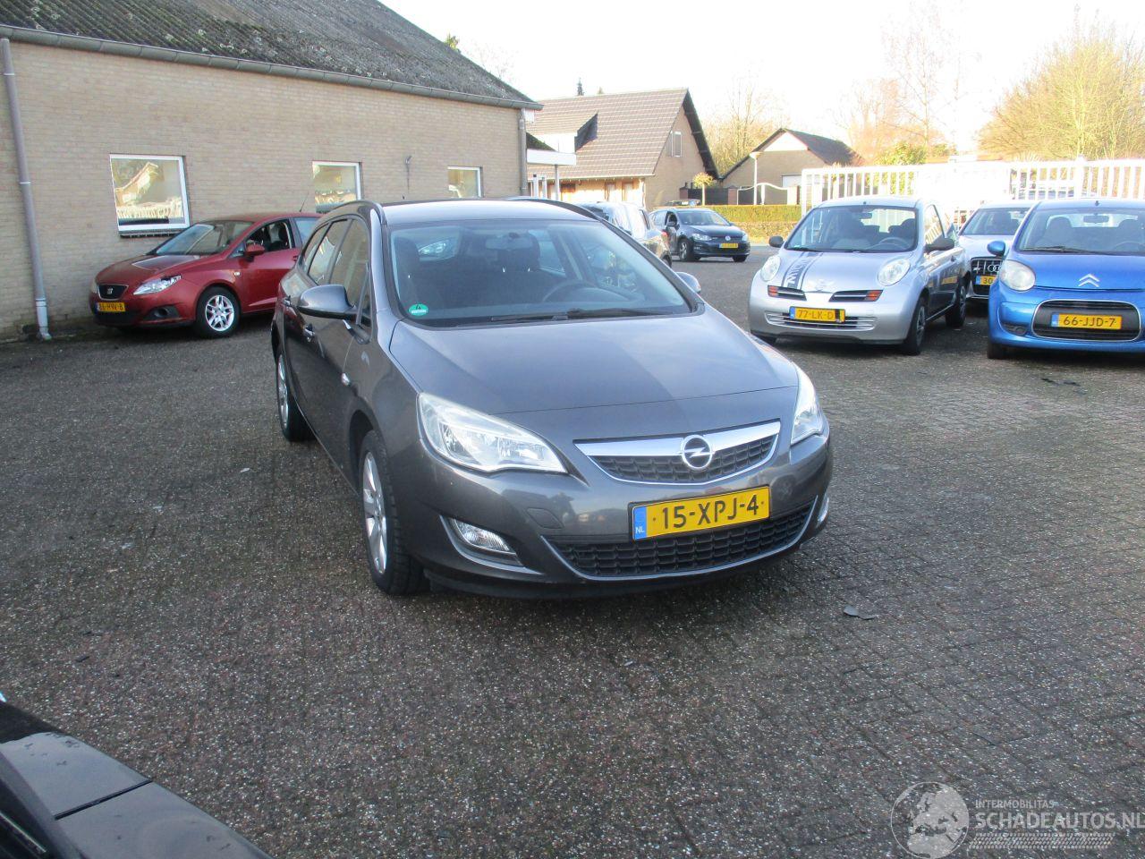 Opel Astra SPORTS TOURER 1.4 Turbo Bns REST BPM 300 EURO !!!!