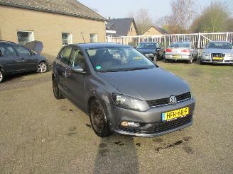 Voiture accidenté Volkswagen Polo 1.0 Comfortline REST BPM €500,-!!! 2015/7