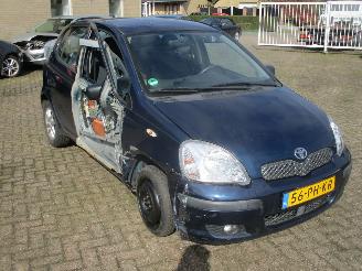 Auto incidentate Toyota Yaris 1.3 VVT-i Idols 2004/6