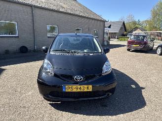 Toyota Aygo 1.0-12V picture 3