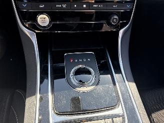 Jaguar XE 2.0t Prestige REST BPM €5000,-!!! picture 29