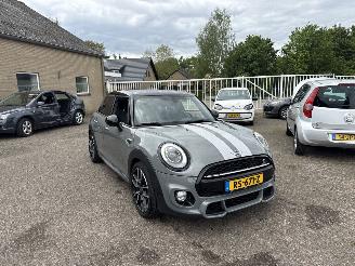 Auto incidentate Mini Cooper 1.5 Cooper Chili Serious Business John Cooper Works REST BPM €900,-!!! 2018/2
