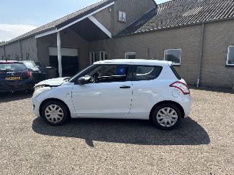 Suzuki Swift 1.2 Base picture 4