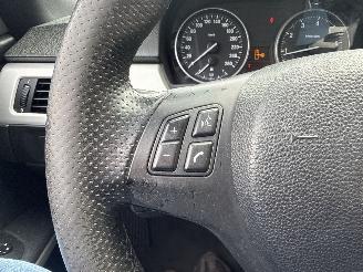BMW 3-serie 320i Introduction picture 27