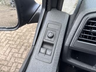 Volkswagen Transporter 2.0 TDI L1H1 Comfortline. ROLSTOELVERVOER picture 27