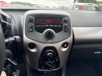 Peugeot 108 1.0 e-VTi Active REST BPM €200,-!!! picture 21