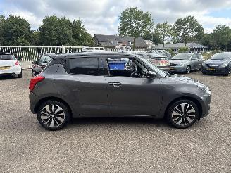 Suzuki Swift 1.0 Stijl REST BPM €700,-!!! picture 8