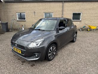 Suzuki Swift 1.0 Stijl REST BPM €700,-!!! picture 3