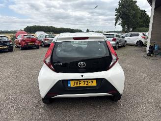 Toyota Aygo 1.0 VVT-i x picture 6