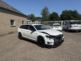 Voiture accidenté Volkswagen Passat 1.4 TSI GTE REST BPM €300,-!!! 2018/2