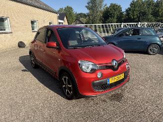 Coche accidentado Renault Twingo 1.0 SCe Collection REST BPM €300,-!!! 2017/8
