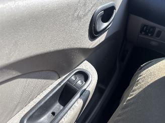 Renault Twingo 1.2 Authentique picture 16