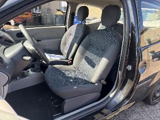 Renault Twingo 1.2 Authentique picture 19