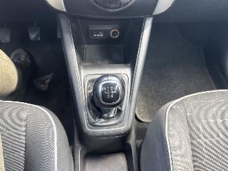 Kia Venga 1.4 CVVT X-ecutive picture 24