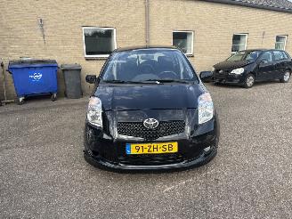 Toyota Yaris 1.3 VVTi Sol Sport picture 2