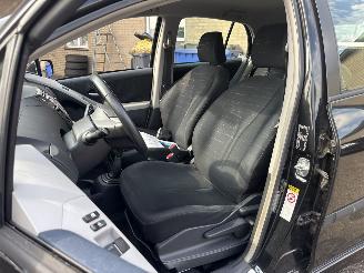 Toyota Yaris 1.3 VVTi Sol Sport picture 28