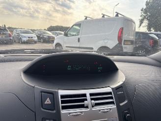 Toyota Yaris 1.3 VVTi Sol Sport picture 19