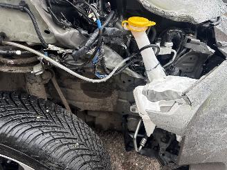 Toyota Yaris 1.5 Hybrid Dynamic AUT picture 16