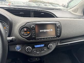 Toyota Yaris 1.5 Hybrid Dynamic AUT picture 22