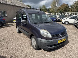 Unfallwagen Renault Kangoo 1.2-16V Expression 2004/3
