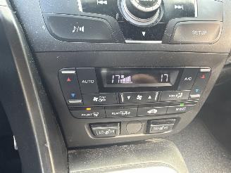 Honda Civic 5DR 1.8 GT AUTOMAAT REST BPM €300,-!!! picture 18