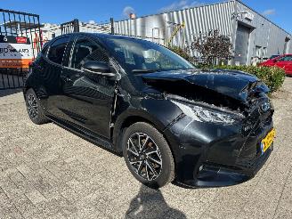 Voiture accidenté Toyota Yaris 1.5 Hybrid Style 2021/1