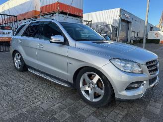 damaged passenger cars Mercedes ML 350 BlueTEC 2012/1