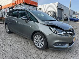 Schadeauto Opel Zafira 1.4 Turbo  Automaat 7p Online Edition 2018/2
