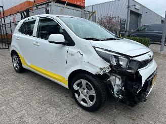 Schadeauto Kia Picanto 1.0 DPi ComfortLine 5p 2021/7