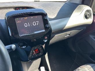 Peugeot 108 1.0 e-VTi Première picture 12