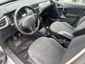 Citroën C3 1.2 PureTech Collection picture 8