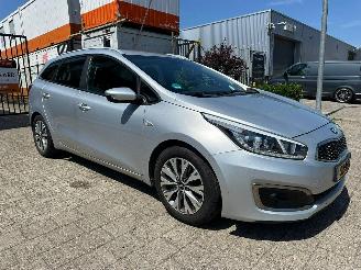 Voiture accidenté Kia Cee d 1.0 T-GDi Design Edition 2018/6