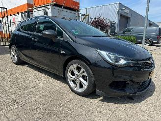 Opel Astra 1.2 Business Elegance picture 1