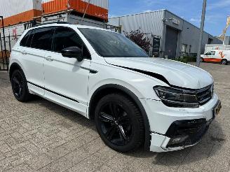 Voiture accidenté Volkswagen Tiguan 1.4 TSI 4Motion Highline Business R Automaat 2018/7