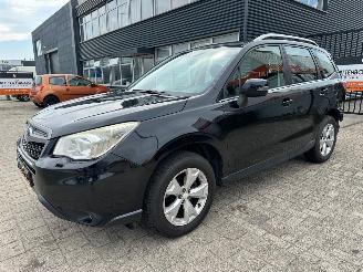Subaru Forester 2.0 Luxury Automaat picture 3