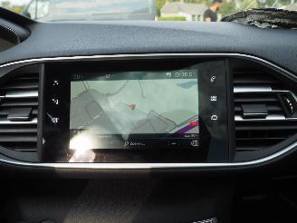 Peugeot 308 1.2 PureTech Blue Lease GT picture 23