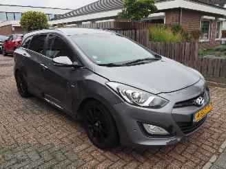 Hyundai I-30 Wagon 1.6 GDI Business Edition picture 3