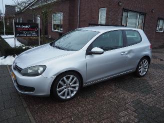 skadebil auto Volkswagen Golf 1.6 TDI Trendline 2010/1