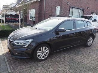 uszkodzony samochody osobowe Renault Mégane 1.3 TCE Business Zen Automaat 2021/6