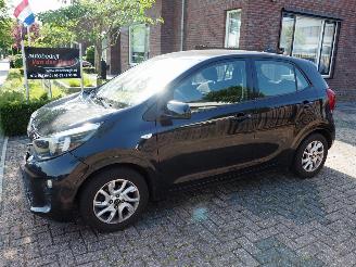 Kia Picanto 1.0 MPi DynamicLine picture 1