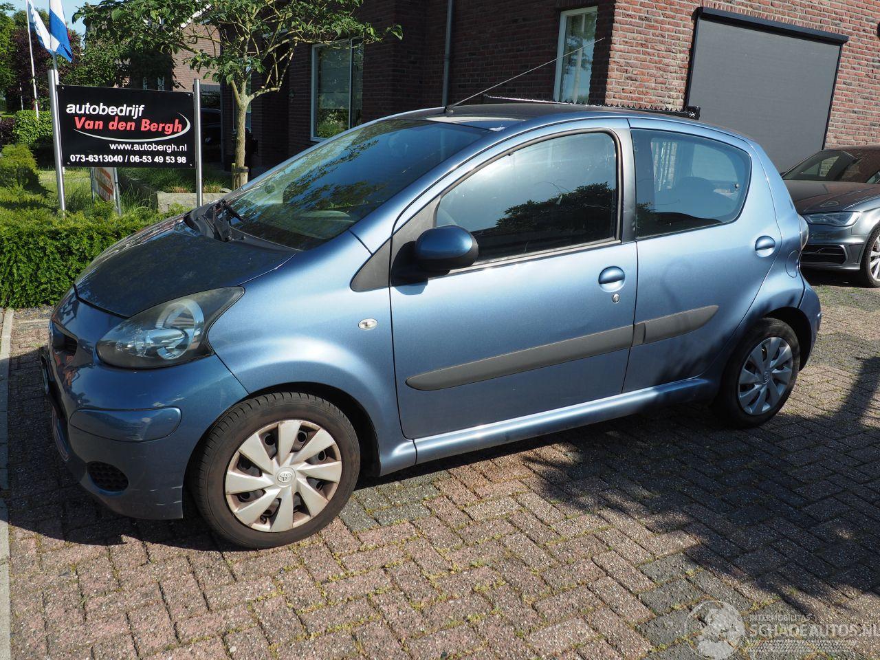 Toyota Aygo 1.0-12V