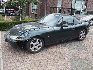 skadebil auto Mazda MX-5 1.8i Automaat 1998/8