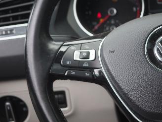 Volkswagen Tiguan 2.0 Tdi R-Line Connected Serie picture 23