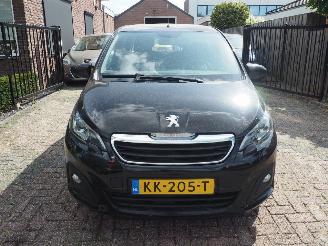 Peugeot 108 1.0 E-Vti Active picture 2