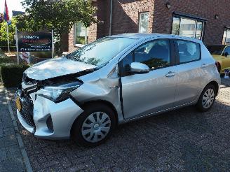 Schadeauto Toyota Yaris 1.5 Hybrid Aspiration 2016/2