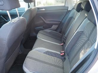 Volkswagen Polo 1.0 Tsi Highline picture 21